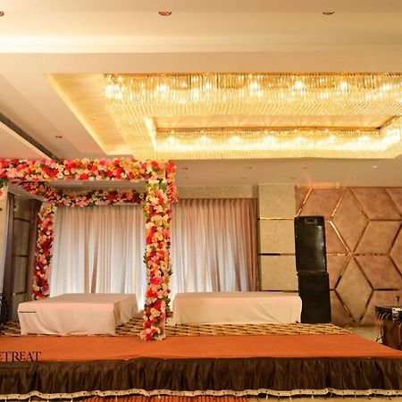 Hotel Urvashi Retreat By Bookingcare Katni 外观 照片